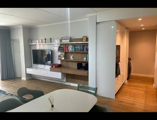 3 BEDROOM APARTMENT FOR SALE IN SANDRINGHAM